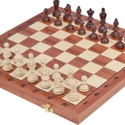 Chess The Game - Klassiek Schaakspel - Middelgroot Klassiek Houten Schaakbord Met Schaakstukken 11 Chess The Game - Klassiek Schaakspel - Middelgroot Klassiek Houten Schaakbord Met Schaakstukken -kinderspellen Winkel 550x328 2
