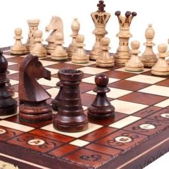 Chess The Game - Decoratief Schaakspel - GROOT Luxe Houten Schaakbord Met Decoratieve Schaakstukken - Bestseller!!