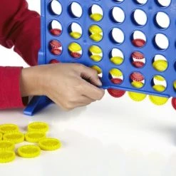 Hasbro Gaming 4 Op 'n Rij - Franstalig Bordspel 10 Hasbro Gaming 4 Op 'n Rij - Franstalig Bordspel -kinderspellen Winkel 550x366 116