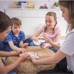 Hasbro Spellenbundel - 3 Stuks - Dobble Classic & Monopoly Efteling & Stef Stuntpiloot 14 Hasbro Spellenbundel - 3 Stuks - Dobble Classic & Monopoly Efteling & Stef Stuntpiloot -kinderspellen Winkel 550x411 6