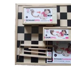 Longfield Games Compleet Dam/schaakbord Met Schaakstukken En Damstenen + Gratis 2 Toverstokjes, Propellerstokjes Van Hout -kinderspellen Winkel 550x412 2
