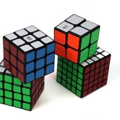 Qiyi 4 In 1 Voordeelpakket - Speed Cube - MoYu Cube - Speed Cube - Breinbreker 2x2, 3x3, 4x4, 5x5 -kinderspellen Winkel 550x485 4