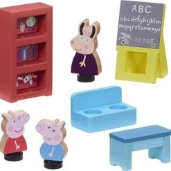 Peppa Pig Houten Schoolhuis Speelset -kinderspellen Winkel 550x537 5