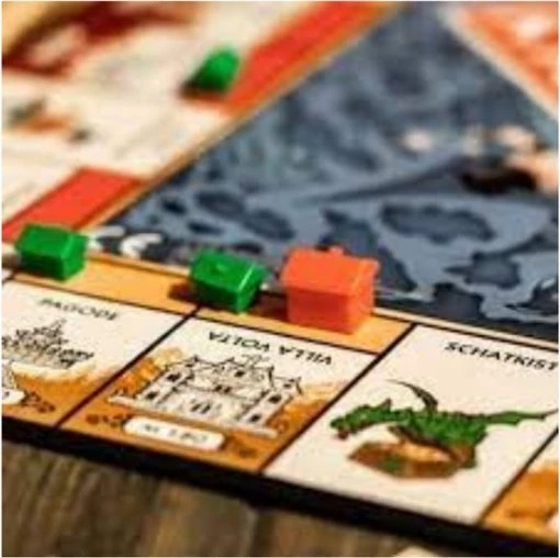 Hasbro Spellenbundel - 3 Stuks - Dobble Classic & Monopoly Efteling & Stef Stuntpiloot 18 Hasbro Spellenbundel - 3 Stuks - Dobble Classic & Monopoly Efteling & Stef Stuntpiloot -kinderspellen Winkel 550x548 4