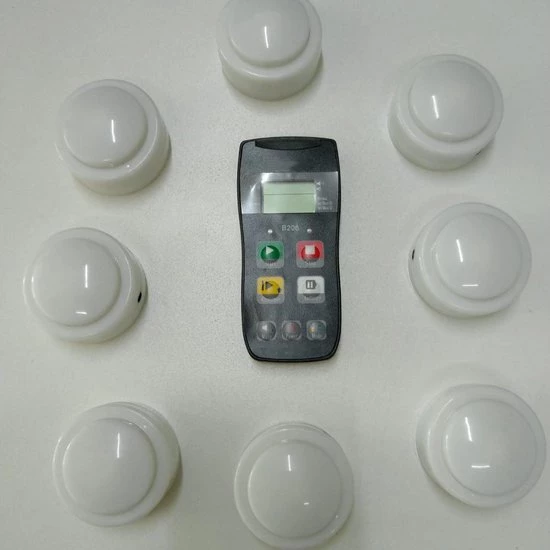 QuizXpress - Octobuzzy Draadloos Quiz Buzzer Systeem Met 8 Drukknoppen - Oplaadbaar 1 QuizXpress - Octobuzzy Draadloos Quiz Buzzer Systeem Met 8 Drukknoppen - Oplaadbaar