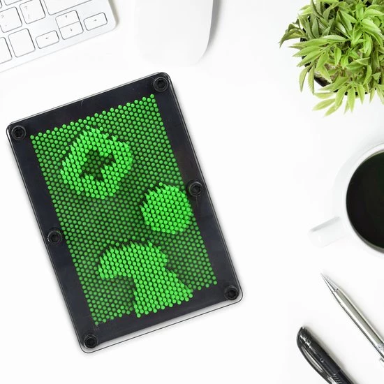 Relaxdays Pin Art 3D - Spijkerspel - Gekleurde Pinnen - 3D-afdrukken - Pinpression - Groen 2 Relaxdays Pin Art 3D - Spijkerspel - Gekleurde Pinnen - 3D-afdrukken - Pinpression - Groen - Afbeelding 2