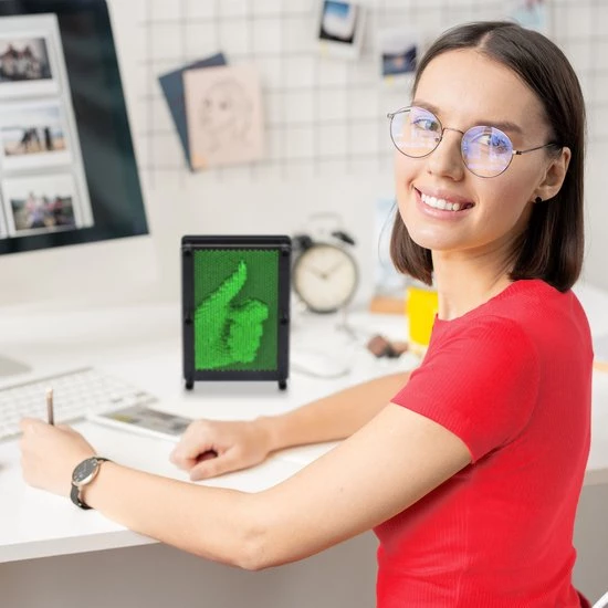 Relaxdays Pin Art 3D - Spijkerspel - Gekleurde Pinnen - 3D-afdrukken - Pinpression - Groen 3 Relaxdays Pin Art 3D - Spijkerspel - Gekleurde Pinnen - 3D-afdrukken - Pinpression - Groen - Afbeelding 3