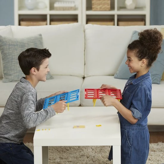 Hasbro Gaming Wie Is Het - Bordspel (Franstalig) 14 Hasbro Gaming Wie Is Het - Bordspel (Franstalig) - Afbeelding 14